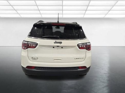 Used 2018 Jeep Compass Limited w/ Navigation Group AWD/4WD image 5