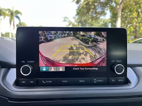 Used 2023 Honda Accord EX image 16