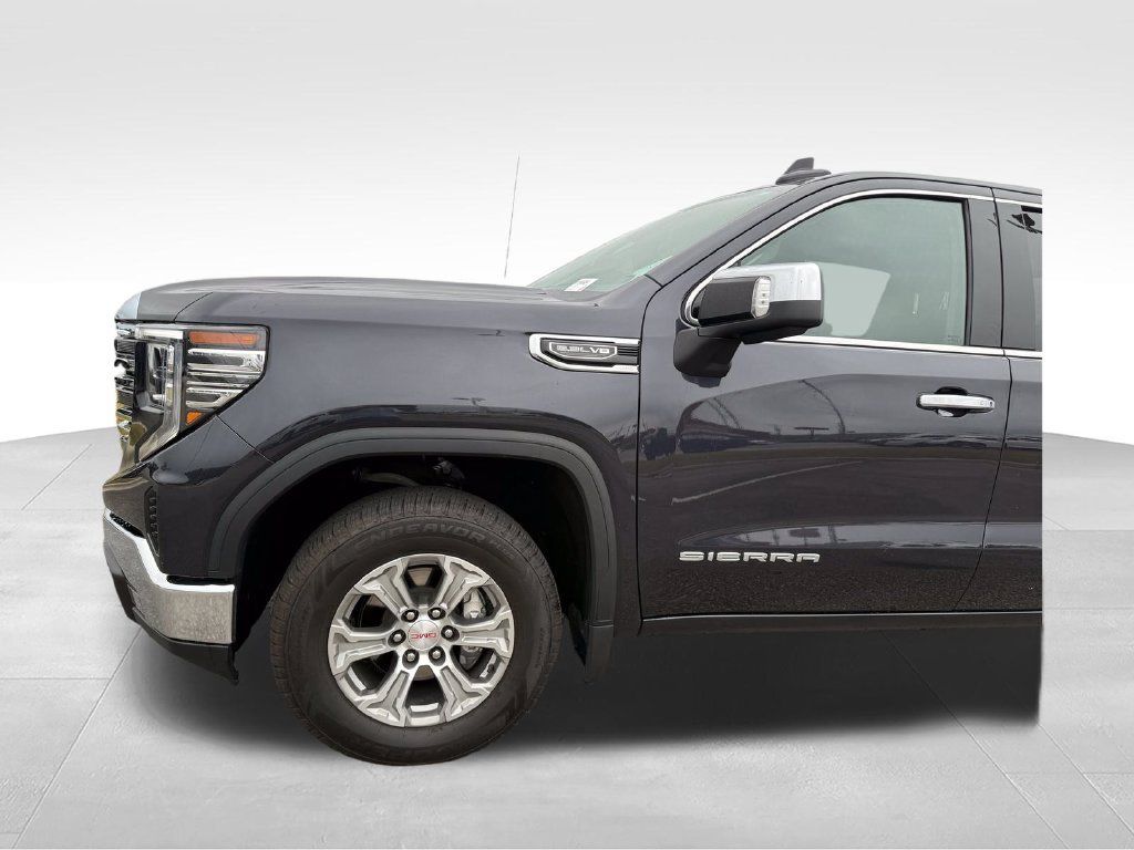 Used 2025 GMC Sierra 1500 SLT RWD image 23