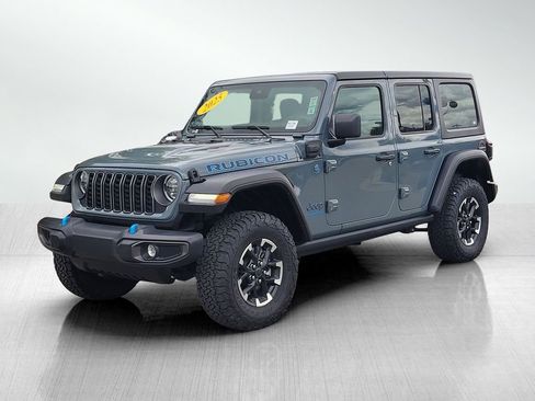 Used 2025 Jeep Wrangler Unlimited Rubicon 4xe w/ Convenience Group AWD/4WD image 8