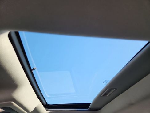 Used 2018 RAM 1500 Sport w/ Sport Premium Group image 23