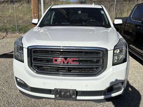 Used 2019 GMC Yukon SLT w/ HD Trailering Package image 4