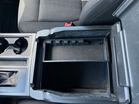 Used 2019 Ford F150 XLT w/ Equipment Group 302A Luxury AWD/4WD image 18