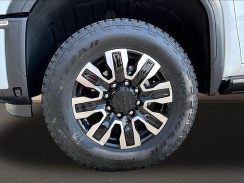 New 2026 GMC Sierra 2500 Denali Ultimate w/ Max Trailering Package AWD/4WD image 13