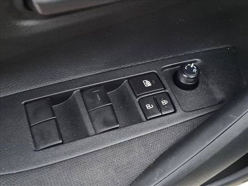 Used 2025 Toyota Corolla LE FWD image 12