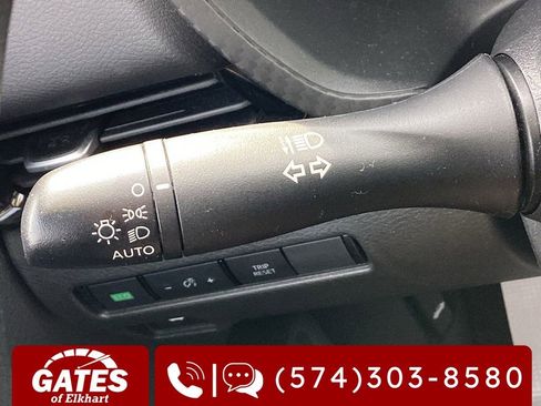 Used 2025 Nissan Sentra SV FWD image 21