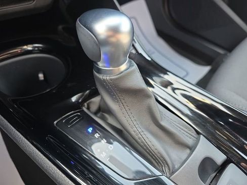 Used 2021 Toyota C-HR XLE image 27