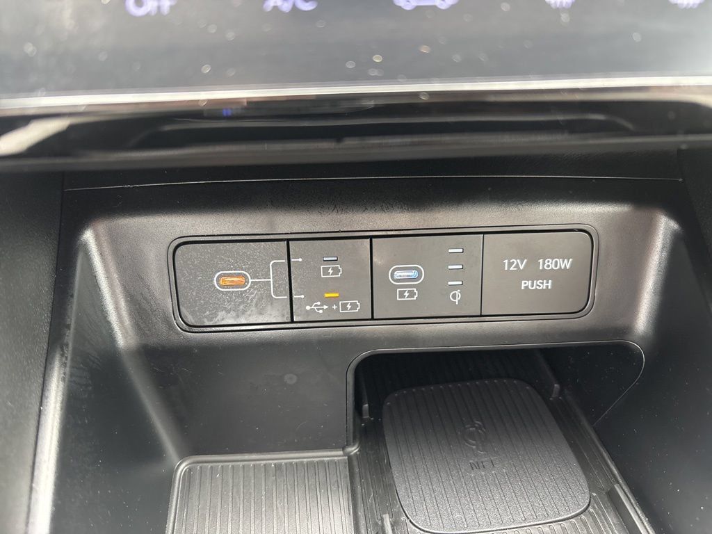 Used 2025 Hyundai Tucson SEL AWD/4WD image 24