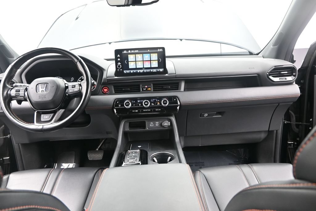 Used 2023 Honda Pilot TrailSport image 31