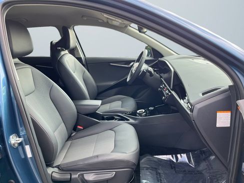 Certified 2023 Kia Niro Wind FWD image 15