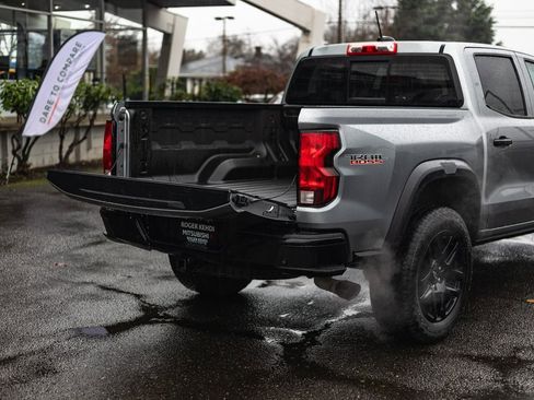 Used 2023 Chevrolet Colorado Trail Boss w/ Advanced Trailering Package image 8