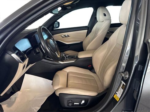 Used 2019 BMW 330i Sedan w/ Convenience Package image 9