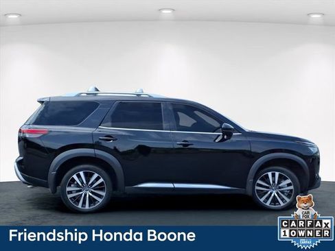 Used 2025 Nissan Pathfinder Platinum w/ Cargo Package AWD/4WD image 10