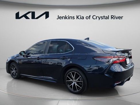 Used 2021 Toyota Camry SE image 13