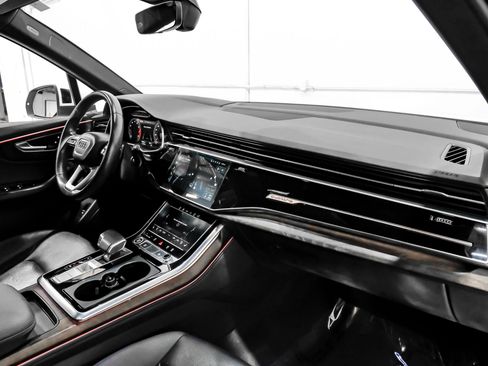 Used 2021 Audi Q7 3.0T Prestige w/ Prestige Package AWD/4WD image 18