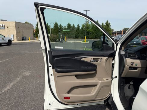 Used 2019 Honda Pilot EX-L image 9