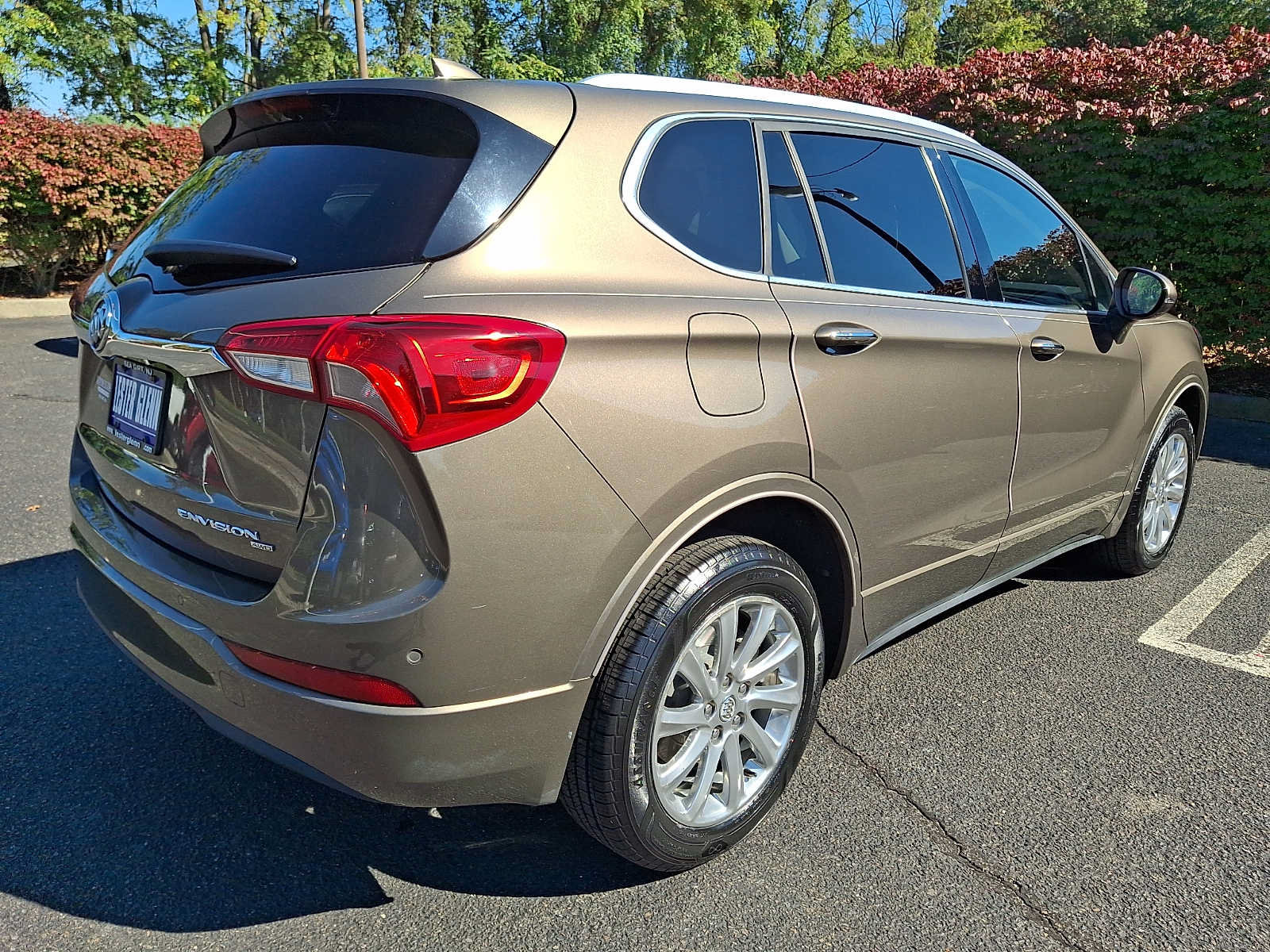 Used 2019 Buick Envision Essence AWD/4WD image 6