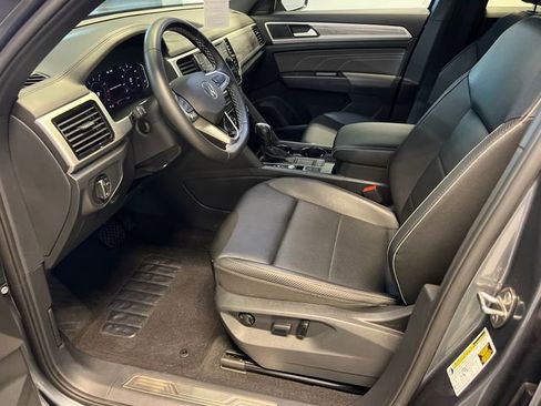 Certified 2023 Volkswagen Atlas Cross Sport SE w/ Black Wheel Package FWD image 7