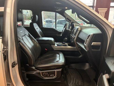 Used 2015 Ford F150 Platinum w/ Equipment Group 701A Luxury image 38