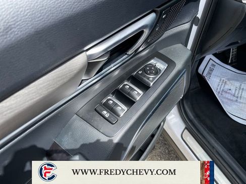 Used 2025 Kia Telluride SX X-Line AWD/4WD image 11
