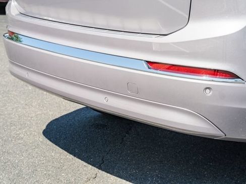 New 2027 Volvo XC90 B6 Plus AWD/4WD image 9