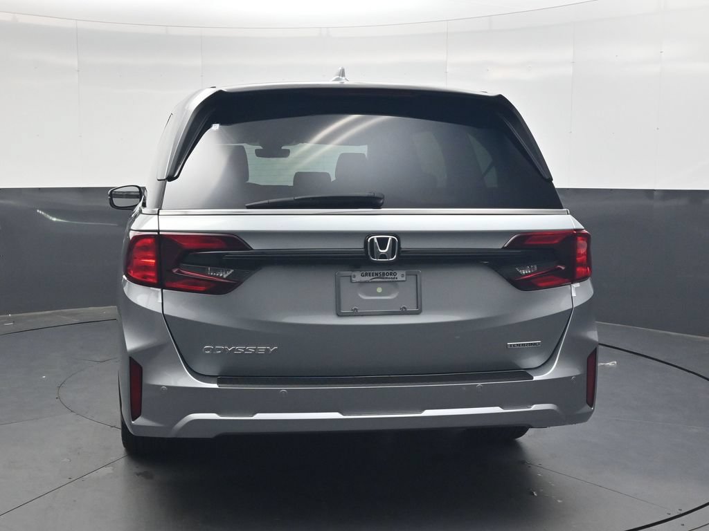 New 2027 Honda Odyssey Touring image 5