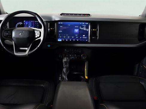 Used 2022 Ford Bronco Badlands image 15