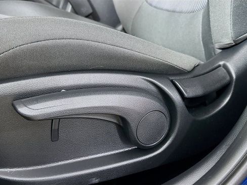 New 2026 Kia Seltos LX image 18