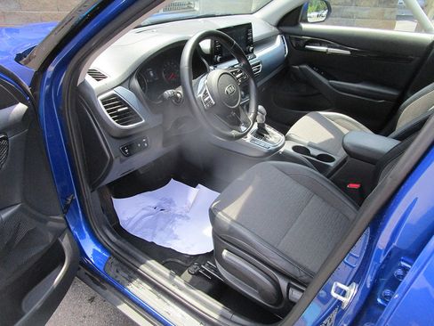 Used 2021 Kia Seltos S AWD/4WD image 12
