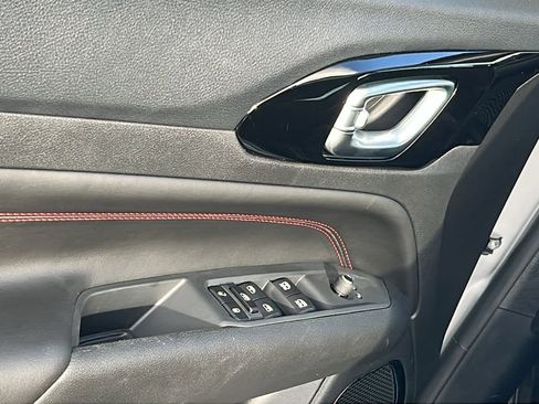 New 2026 Jeep Compass Trailhawk w/ Sun, Sound & Navigation Group image 22