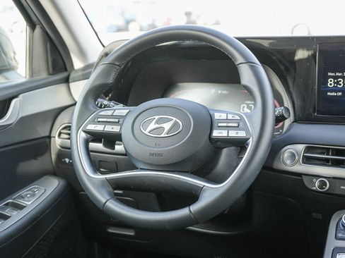 Used 2025 Hyundai Palisade SEL FWD image 14