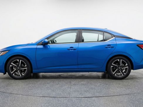 Used 2025 Nissan Sentra SV FWD image 5