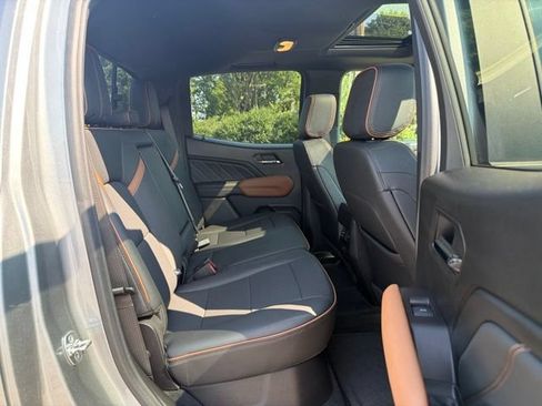 Used 2024 GMC Canyon AT4 w/ AT4 Premium Package AWD/4WD image 12
