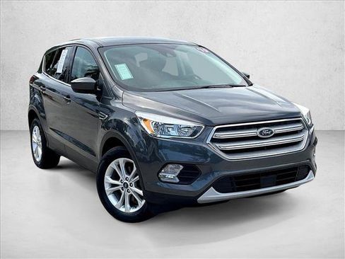 Used 2019 Ford Escape SE FWD image 11