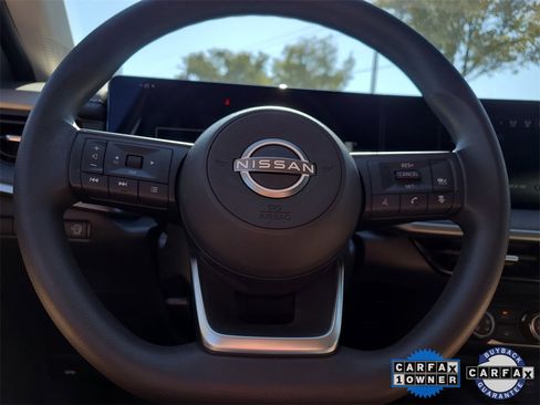 Certified 2025 Nissan Kicks SV image 23