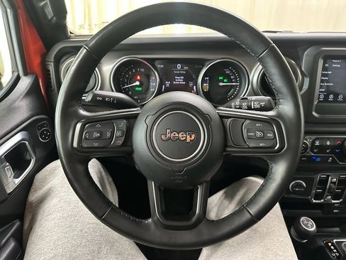 Used 2023 Jeep Wrangler Unlimited w/ Cold Weather Group image 25