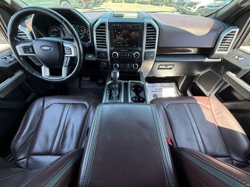 Used 2017 Ford F150 Platinum w/ Equipment Group 701A Luxury AWD/4WD image 14