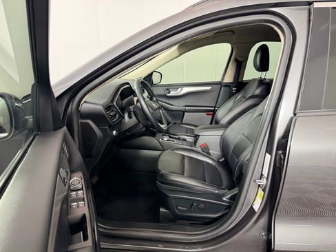 Used 2020 Ford Escape SEL image 23