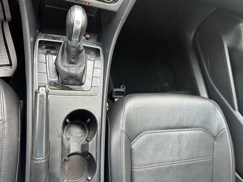 Used 2014 Volkswagen Passat 1.8T Wolfsburg Edition image 18