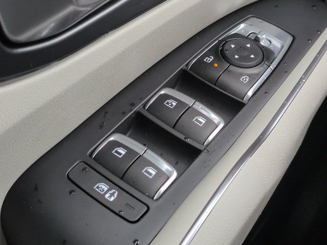 Used 2024 Kia Sorento S w/ Panoramic Sunroof Package FWD image 25