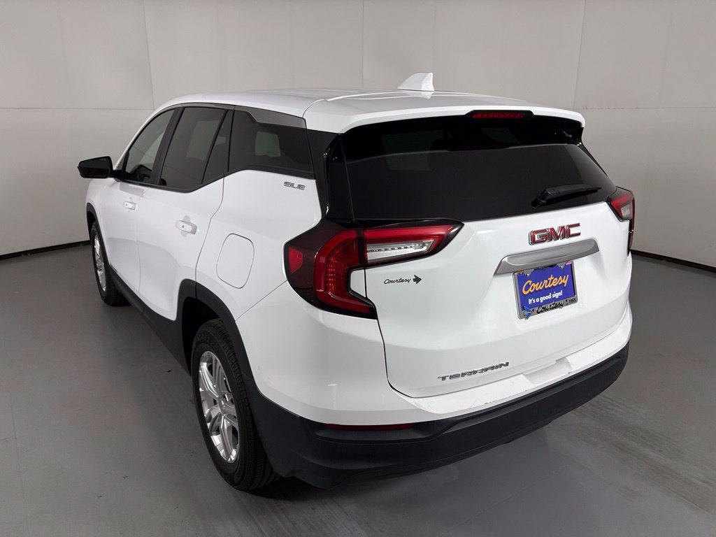 Used 2024 GMC Terrain SLE FWD image 6