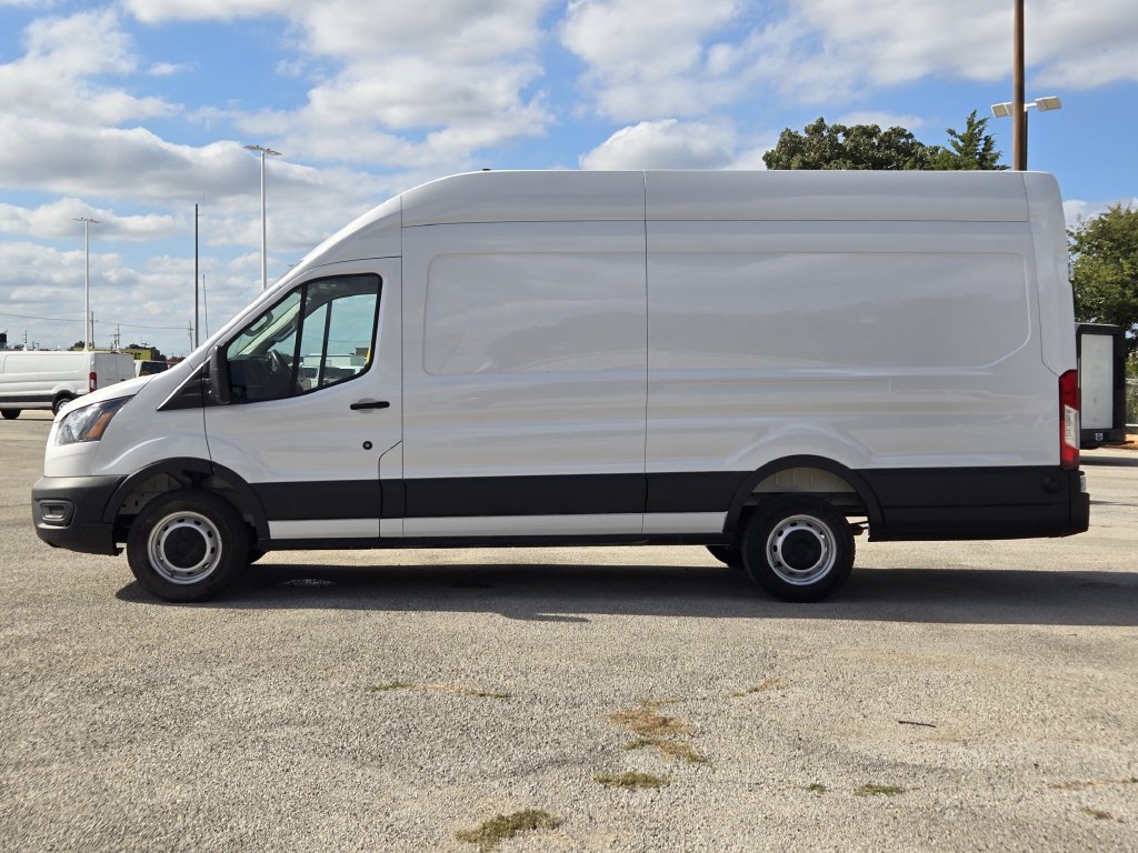 Used 2025 Ford Transit 250 148 High Roof Extended RWD image 4