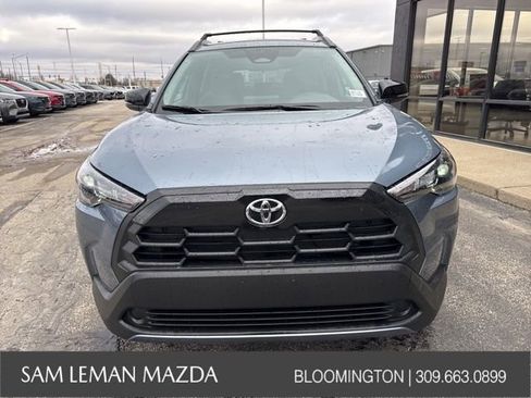 Used 2026 Toyota Corolla Cross LE image 7