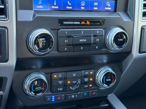 Used 2020 Ford F350 Platinum AWD/4WD image 20