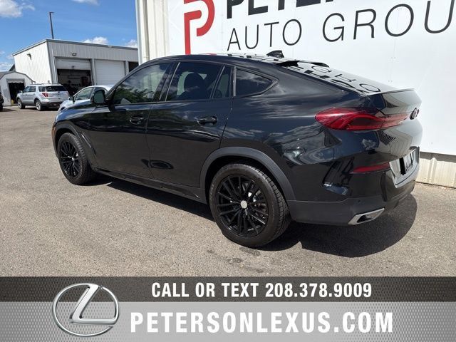 Used 2023 BMW X6 xDrive40i w/ Premium Package AWD/4WD image 6