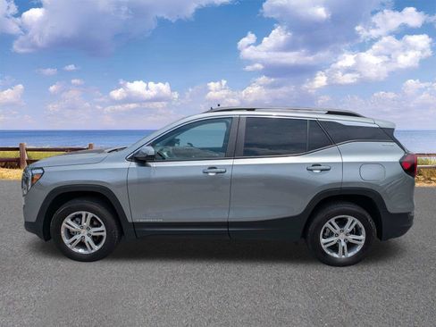 Used 2024 GMC Terrain SLE w/ Driver Convenience Package AWD/4WD image 5