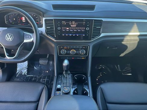 Used 2022 Volkswagen Atlas SE image 26