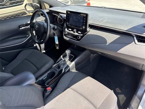 Used 2022 Toyota Corolla SE image 12