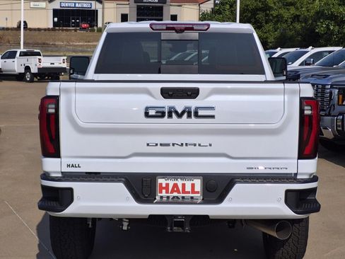 New 2026 GMC Sierra 3500 Denali Ultimate AWD/4WD image 4