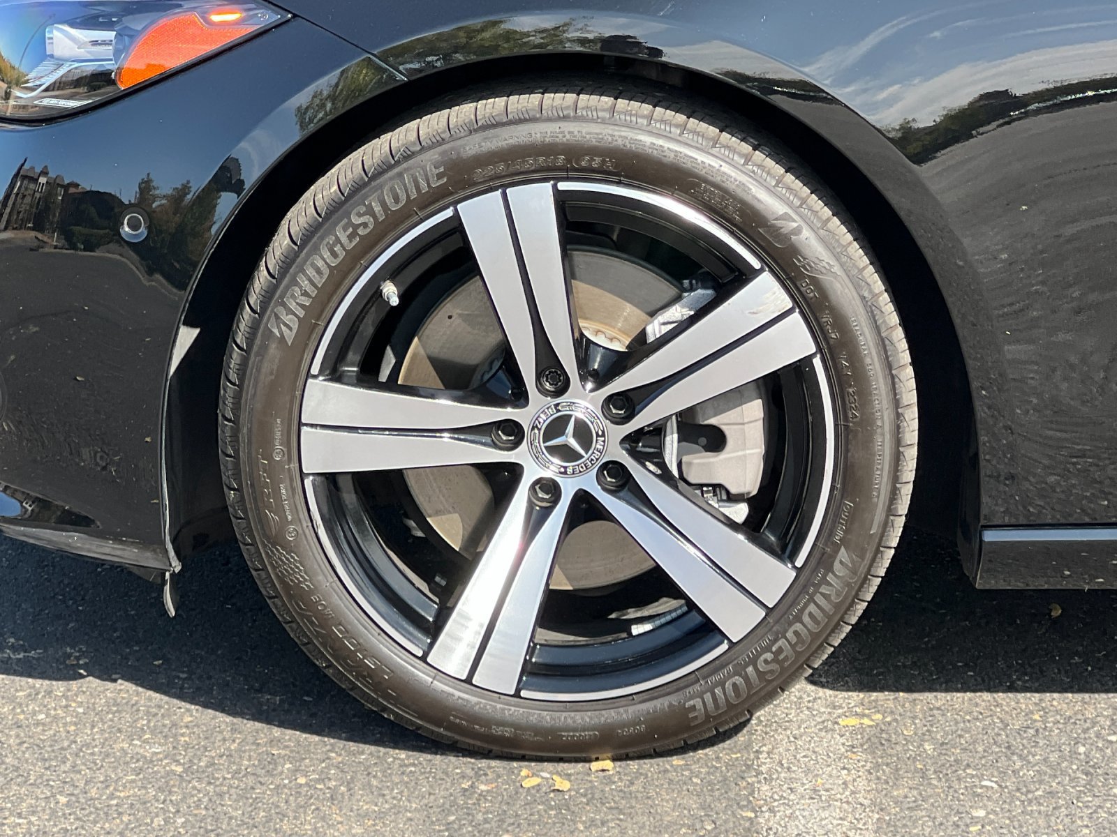 Certified 2025 Mercedes-Benz C 300 Sedan image 23